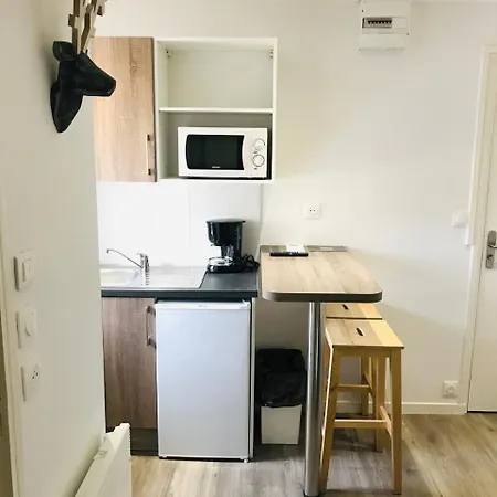 מלון דירות Hippotel 2*