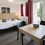 Apartmanhotel Hippotel 2*