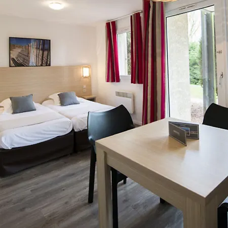 Aparthotel Hippotel 2*