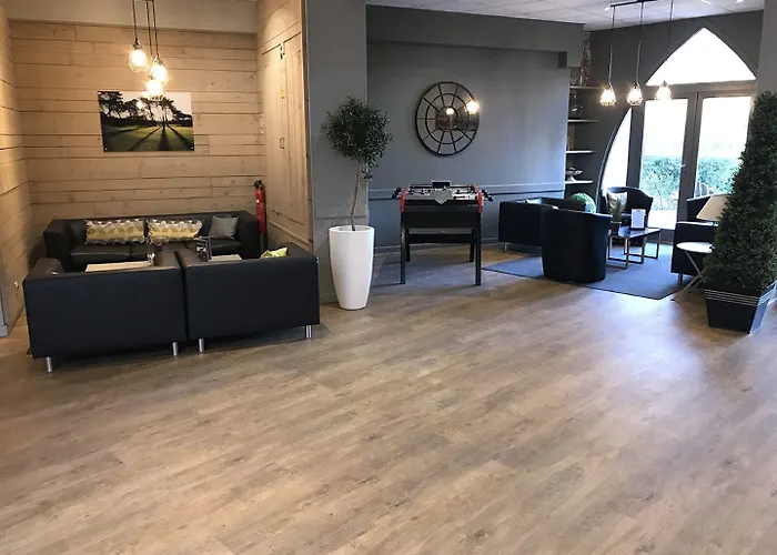 Hippotel Aparthotel 2*