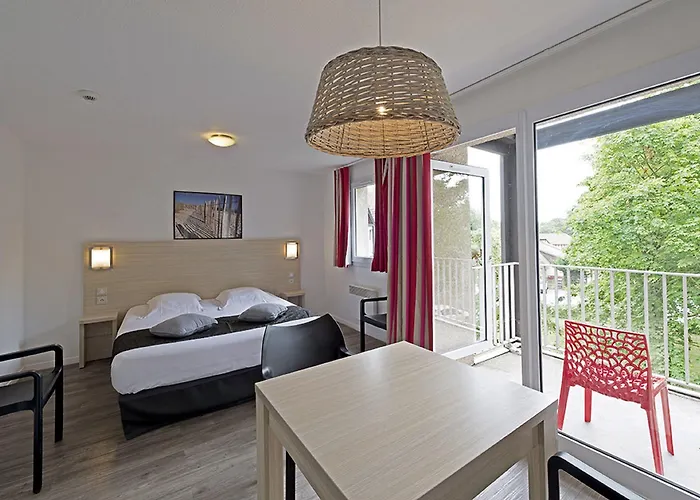 Hippotel Aparthotel 2*