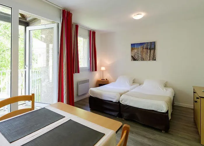 Aparthotel Hippotel 2*